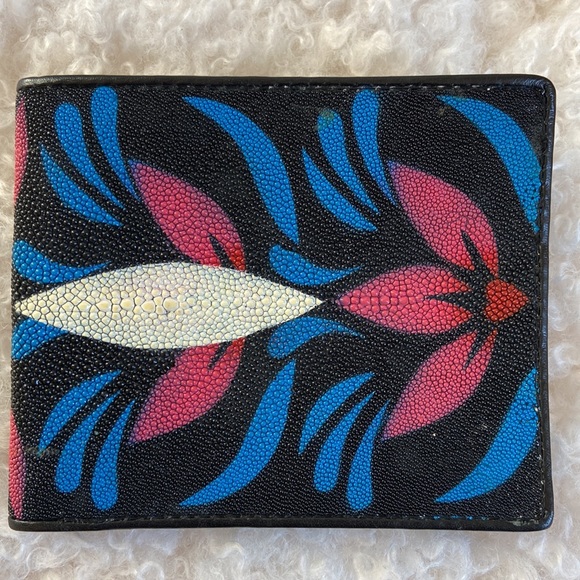 FINDIG Stingray Skin Wallet, NWOT - Picture 8 of 11